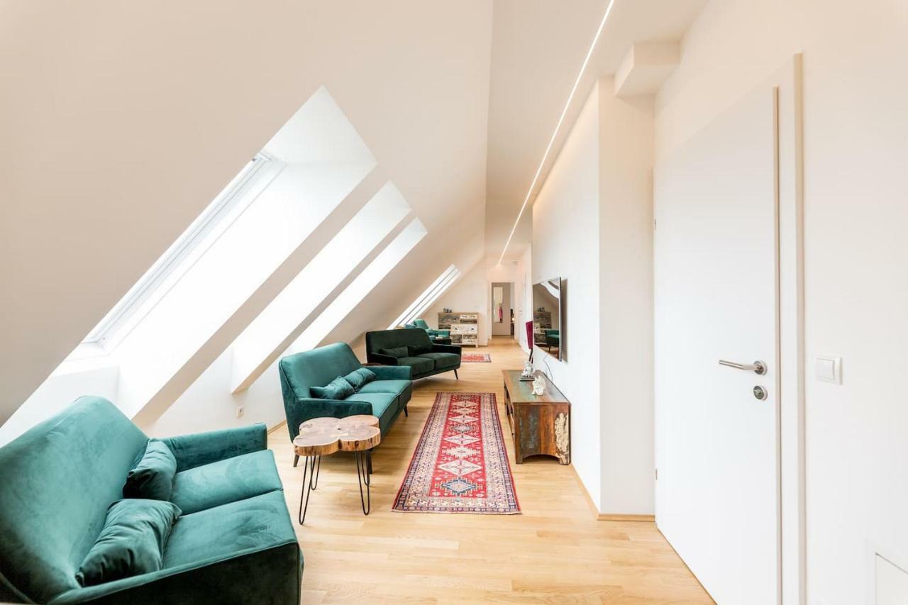 Grosse Dachgeschosswohnung Im Herzen Von Graz Eksteriør bilde